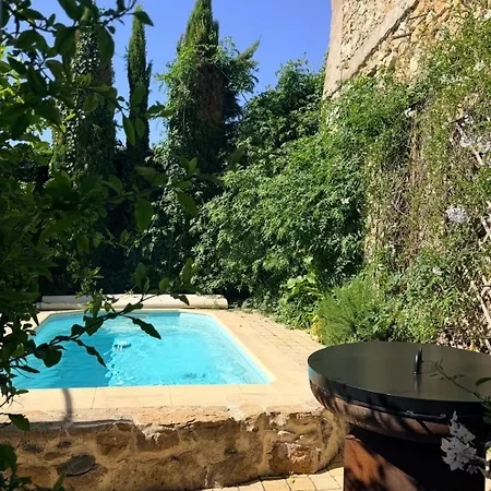 וילה Renovated Stone Building With Air Conditioning Pool & Poolroom *