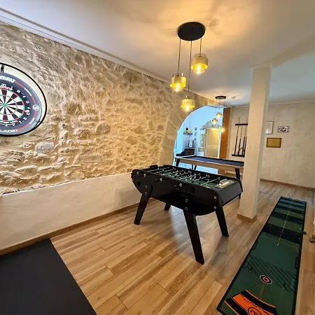 Renovated Stone Building With Air Conditioning Pool & Poolroom Roujan