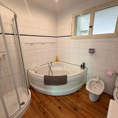 Renovated Stone Building With Air Conditioning Pool & Poolroom